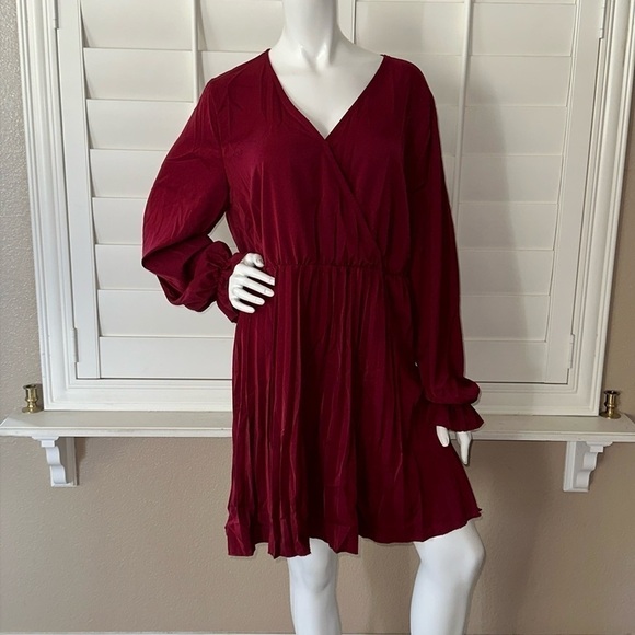 Nikki Lund Sienna Long Sleeve Faux Wrap Dress - Picture 1 of 13